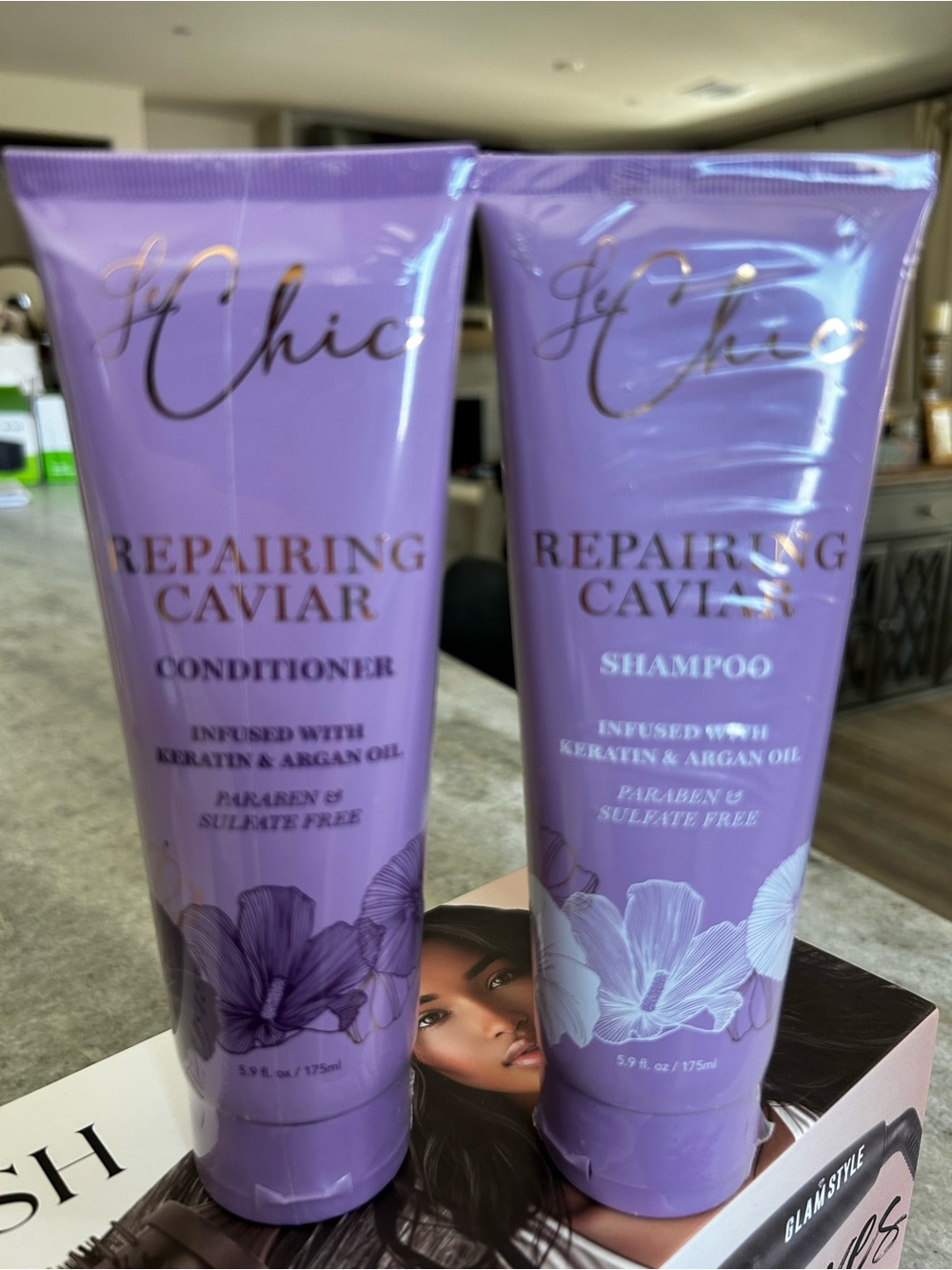 chic Repairing Caviar Conditioner Tube in Purple